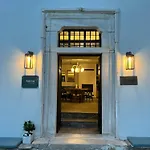 Kenta Mountain & Gastrobar Hotel 4*