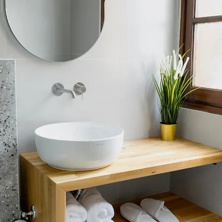 酒店 Kenta Mountain & Gastrobar 4*