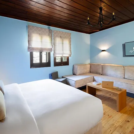 Kenta Mountain & Gastrobar 酒店 4*